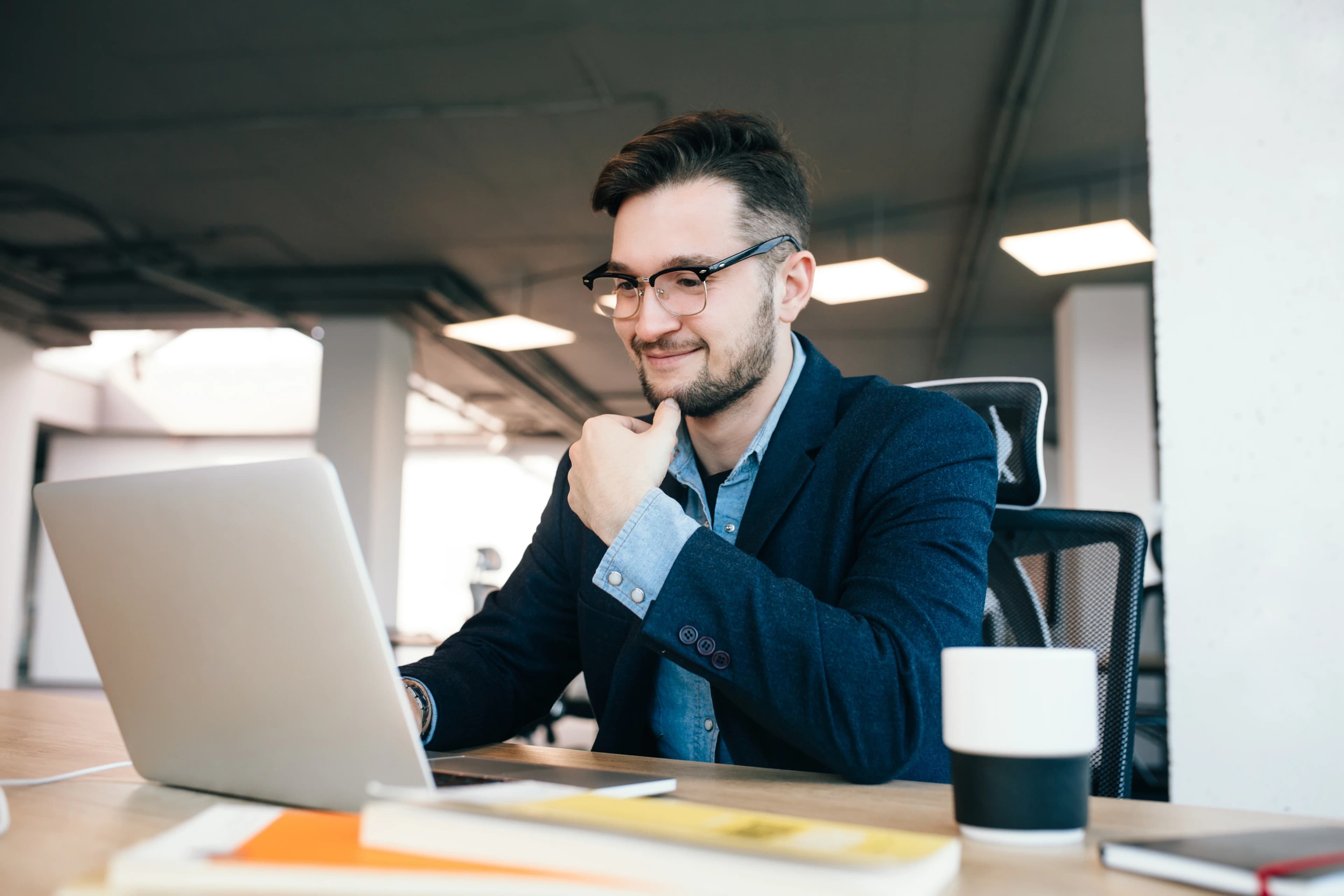 Happy employee at Atvantiq